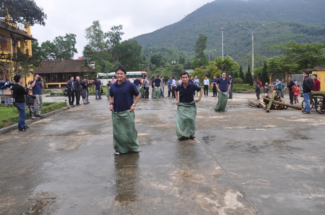  “Nhảy bao bố”